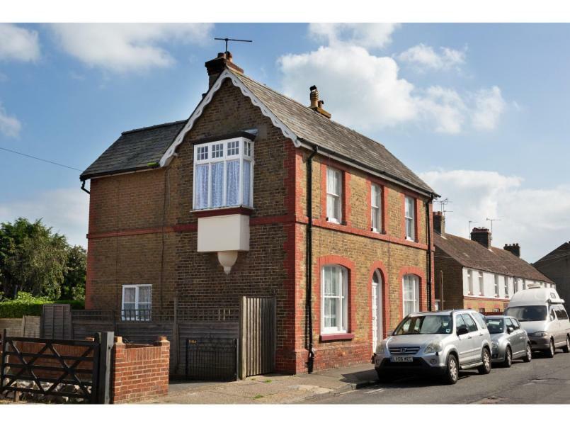 Sandown Villa Holiday Home Deal Exteriör bild